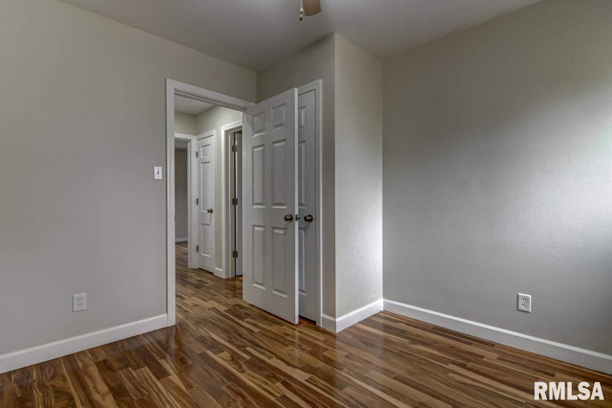 58 Horseshoe Drive Springfield, IL 62702 - Photo 25 of 33