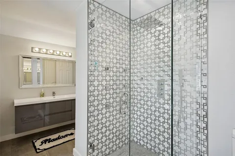 $1,099,000 | 9522 Robin Meadow Drive, Dallas, TX 75243