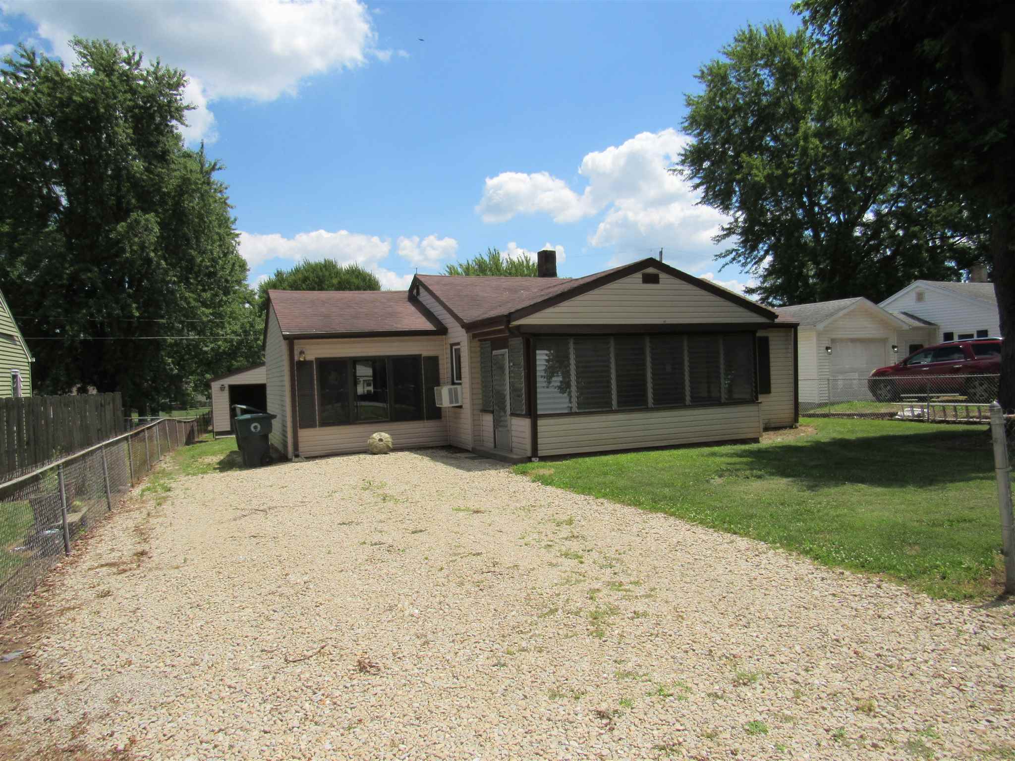2108 North Shirey Road Muncie, IN 47303 - Photo 1 of 27 Gallery Image 1