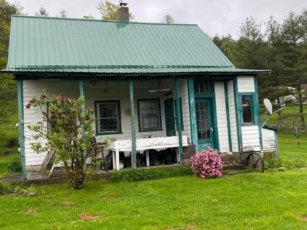 $225,000 | 178 Parsons Road, Wilmington, VT 05301