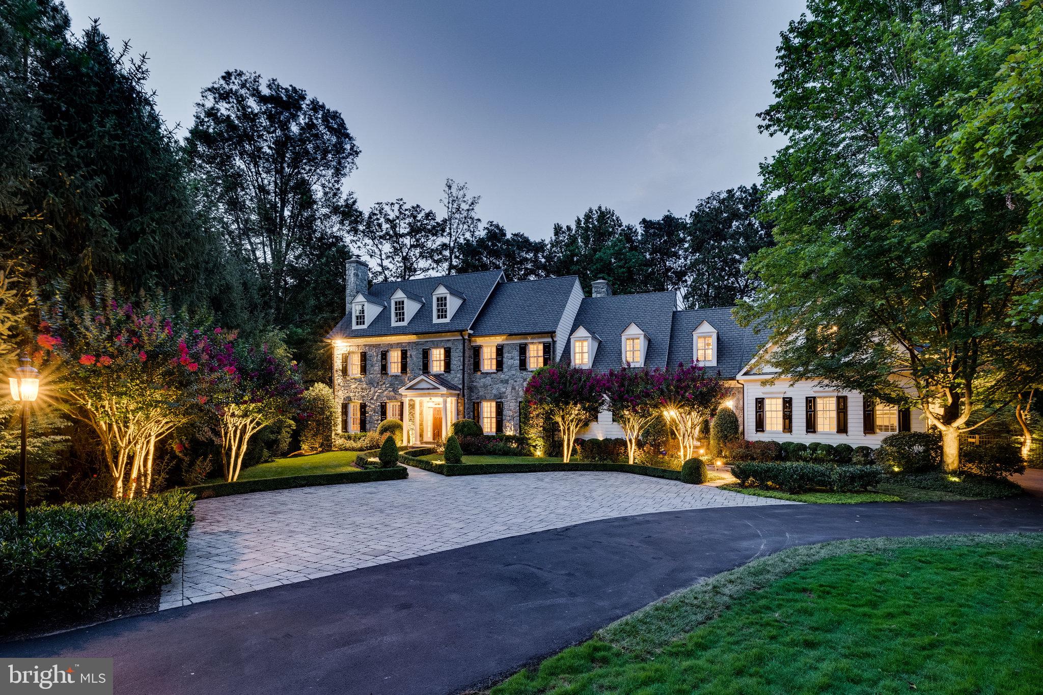 892 Alvermar Ridge Drive McLean, VA 22102 - Photo 1 of 133