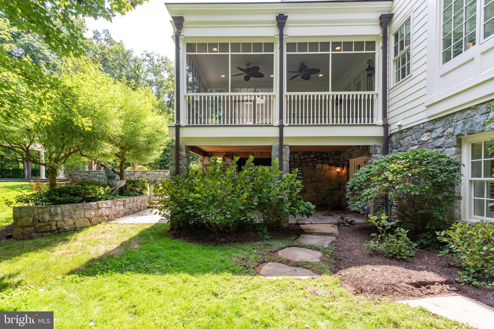 892 Alvermar Ridge Drive McLean, VA 22102 - Photo 125 of 133