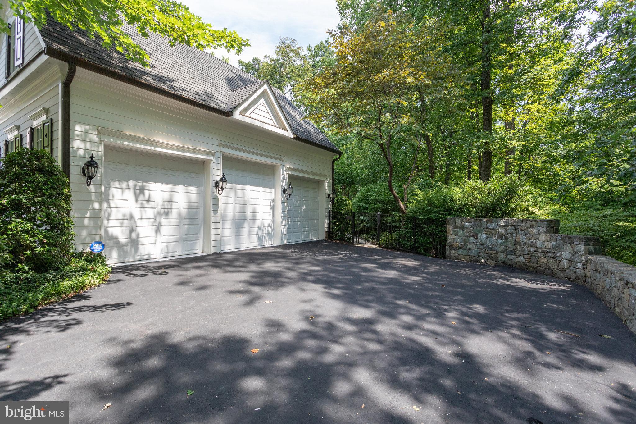 892 Alvermar Ridge Drive McLean, VA 22102 - Photo 129 of 133