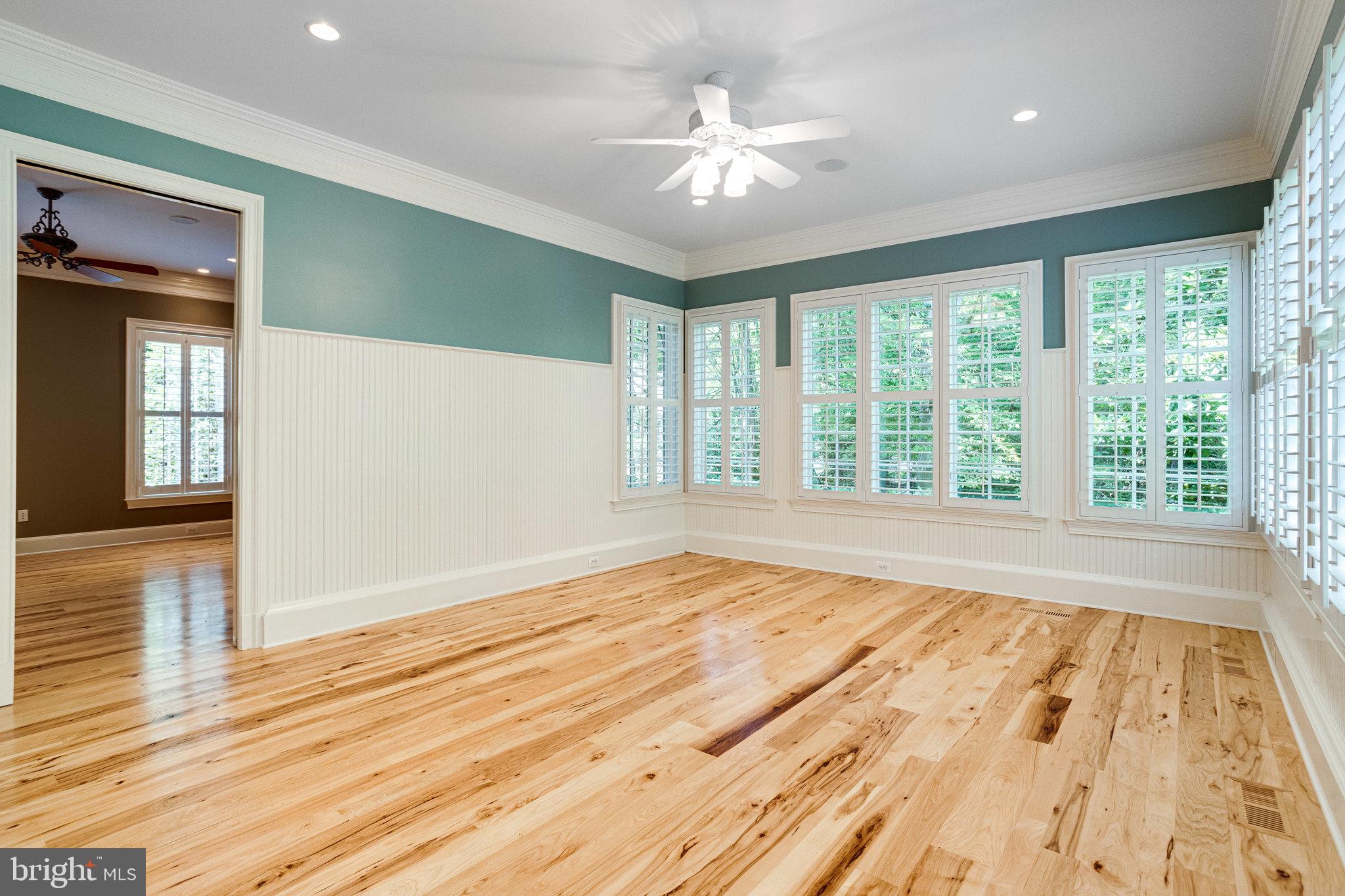 892 Alvermar Ridge Drive McLean, VA 22102 - Photo 20 of 133