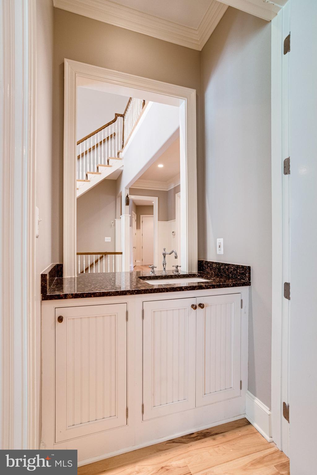 892 Alvermar Ridge Drive McLean, VA 22102 - Photo 28 of 133