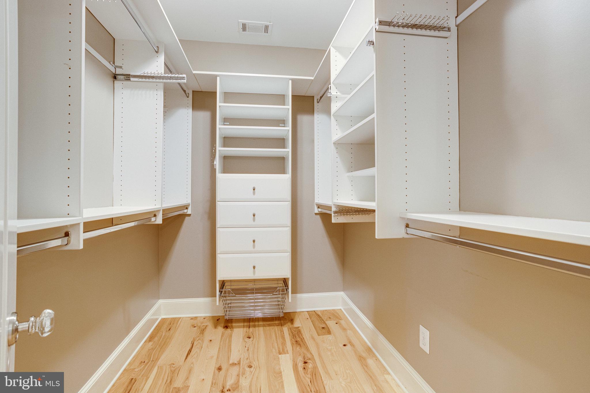 892 Alvermar Ridge Drive McLean, VA 22102 - Photo 56 of 133