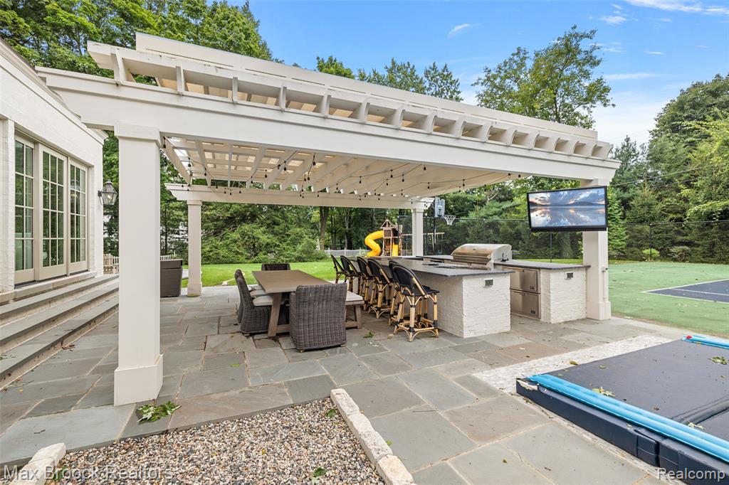 1475 Tottenham Road Bloomfield Hills, MI 48301 - Photo 46 of 51