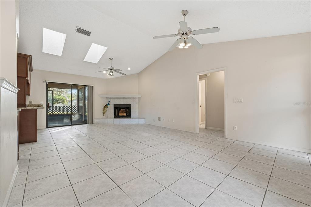 3179 Maple Run Kissimmee, FL 34744 - Photo 8 of 38