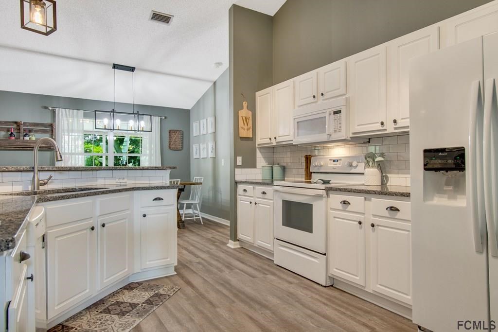 17 Ranshire Lane Palm Coast, FL 32164 - Photo 10 of 46 Gallery Image 10