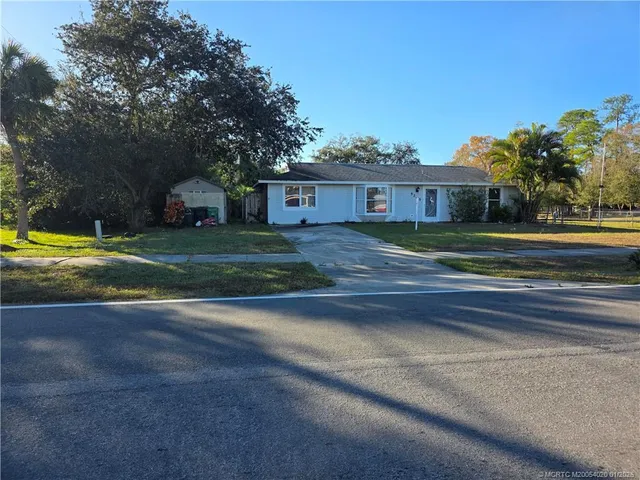 $299,000 | 5205 Fort Pierce Boulevard, Fort Pierce, FL 34951