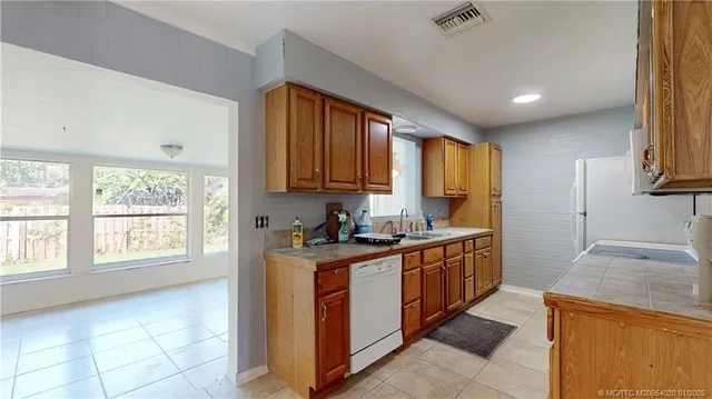 $299,000 | 5205 Fort Pierce Boulevard, Fort Pierce, FL 34951