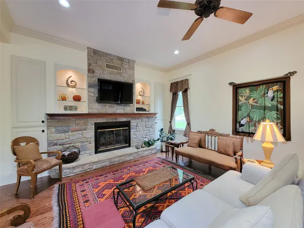 $795,000 | 1406 Key Street, Brenham, TX 77833