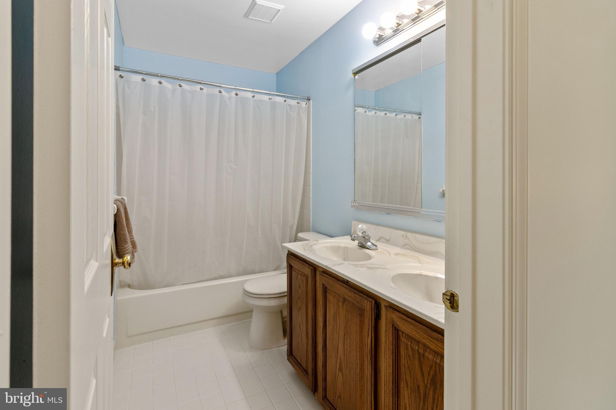 300 Windy Run Road Doylestown, PA 18901 - Photo 33 of 52 Hall Bath