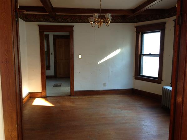 55 Colonial Avenue Springfield, MA 01109 - Photo 2 of 7 Gallery Image 2