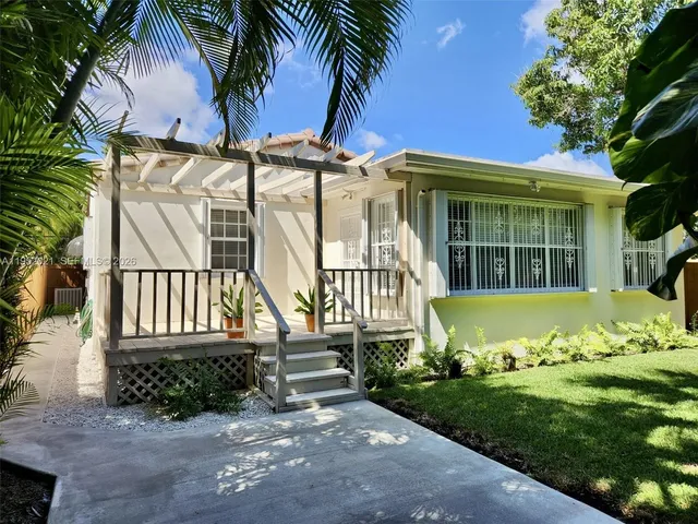 $4,650 | 1650 Southwest 21st Street, Miami, FL 33145