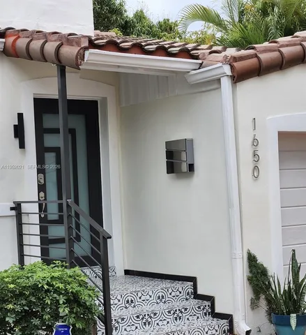 $4,650 | 1650 Southwest 21st Street, Miami, FL 33145