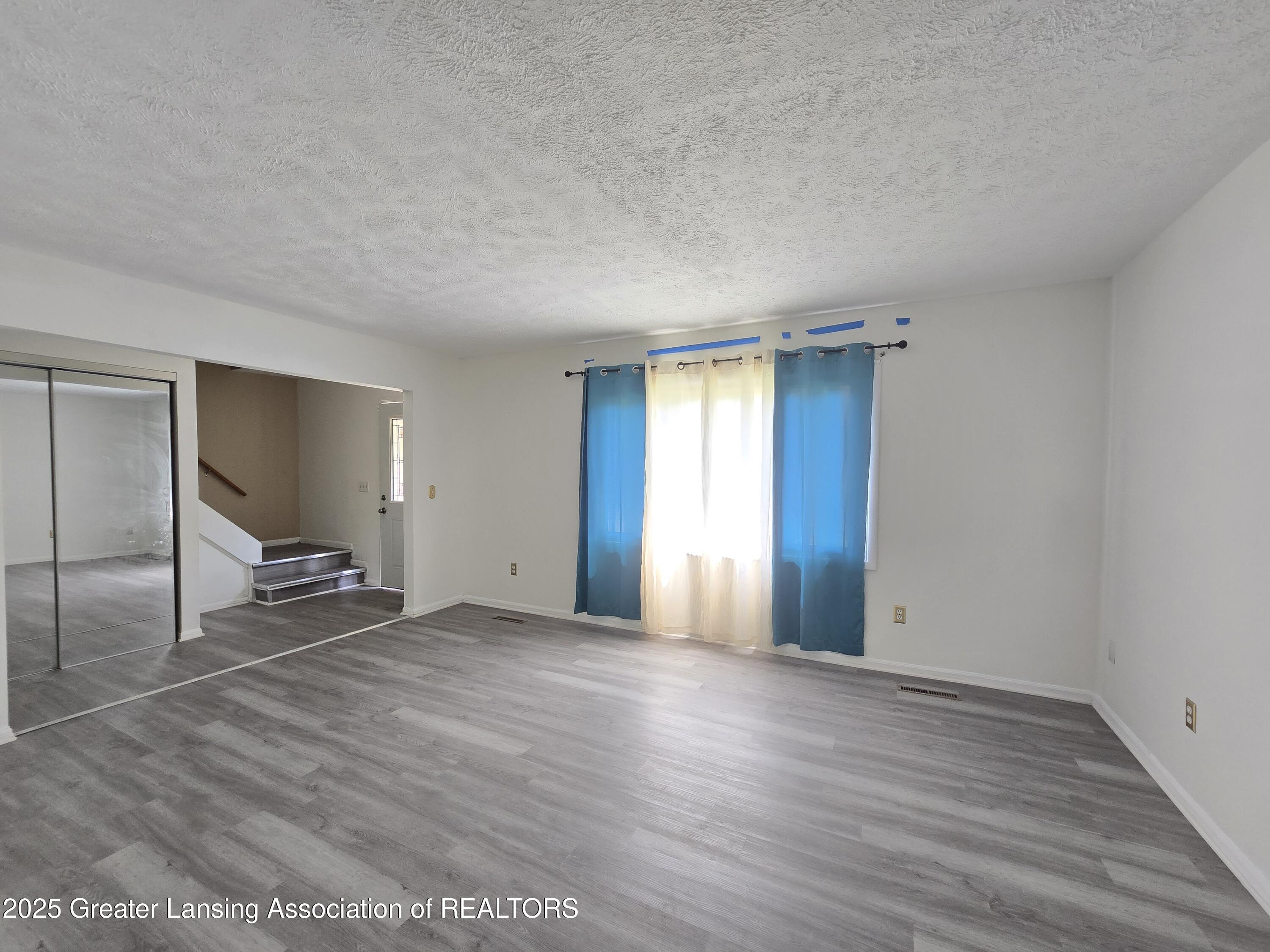 3116 Colchester Road Lansing, MI 48906 - Photo 2 of 23 20250617_150314