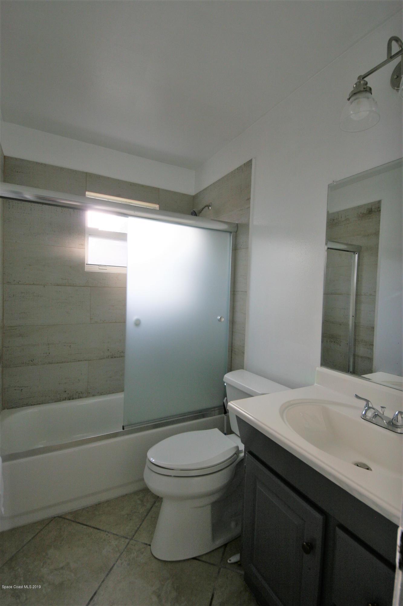 2810 Pembroke Road Melbourne, FL 32935 - Photo 12 of 18 IMG_7048