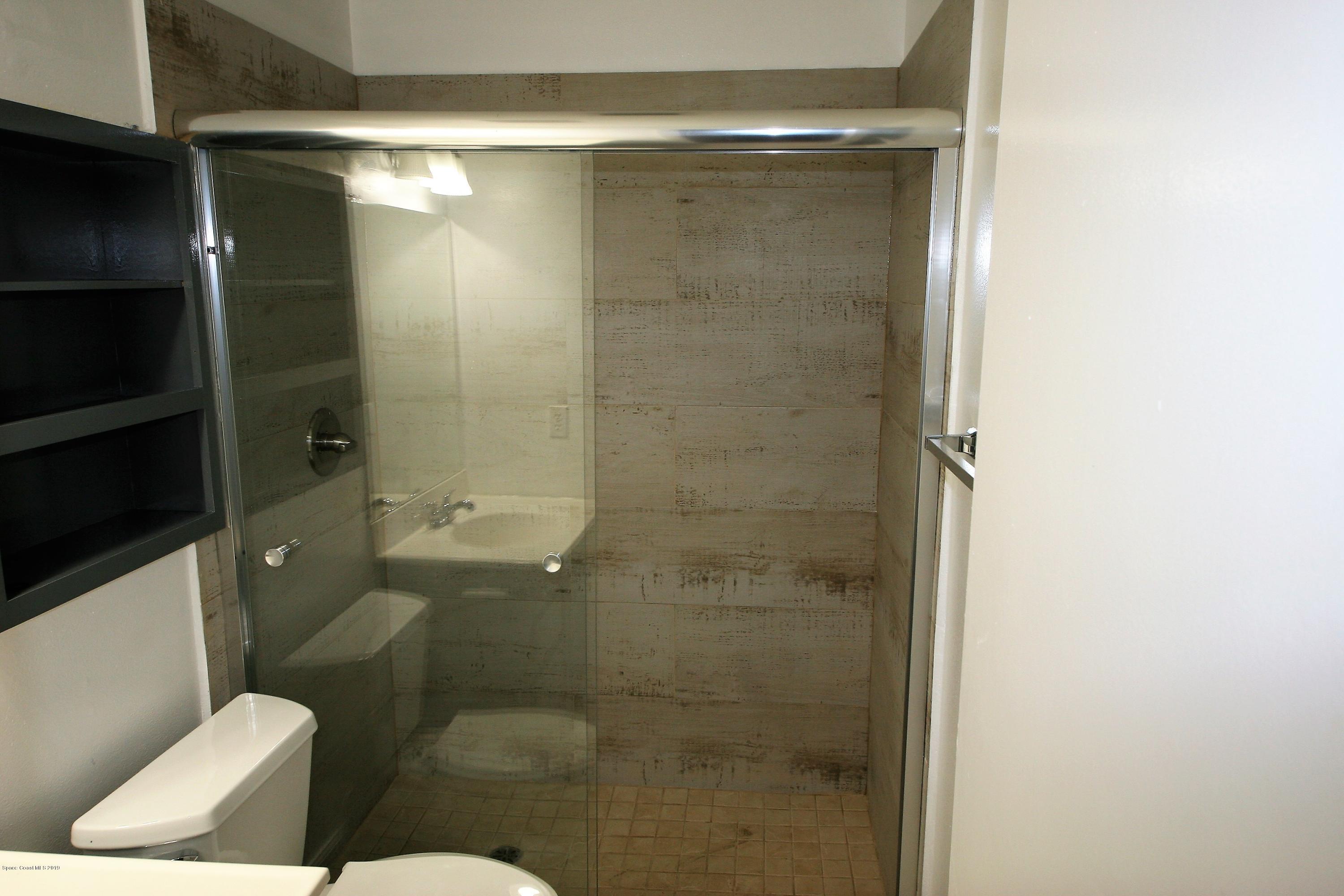 2810 Pembroke Road Melbourne, FL 32935 - Photo 14 of 18 IMG_7051
