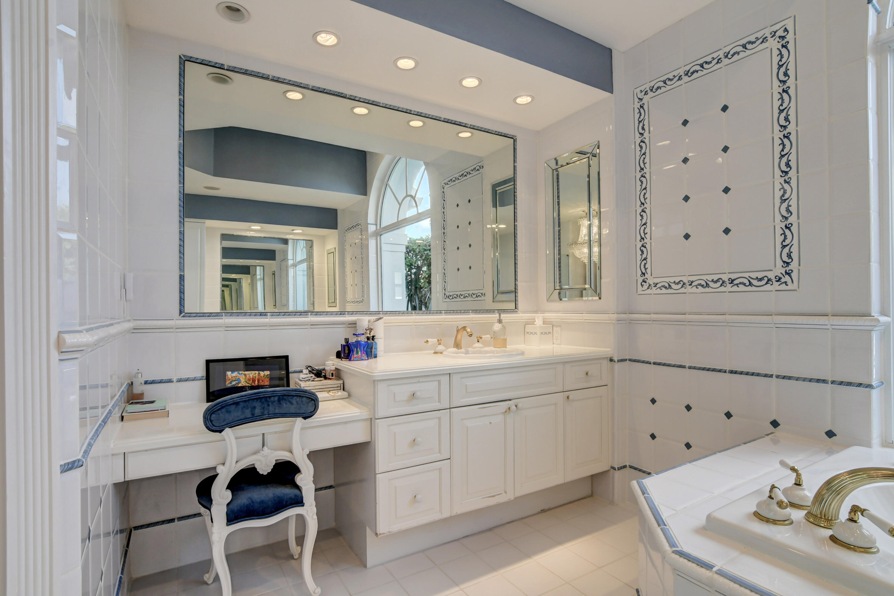 4642 Bocaire Boulevard Boca Raton, FL 33487 - Photo 44 of 95 61_dsc_8746_47_48_49_50