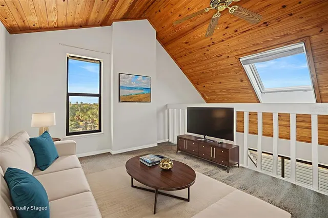 $575,000 | 1355 Pinellas Bayway South, Unit 19, Tierra Verde, FL 33715