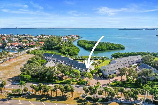 $575,000 | 1355 Pinellas Bayway South, Unit 19, Tierra Verde, FL 33715