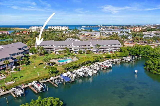$575,000 | 1355 Pinellas Bayway South, Unit 19, Tierra Verde, FL 33715