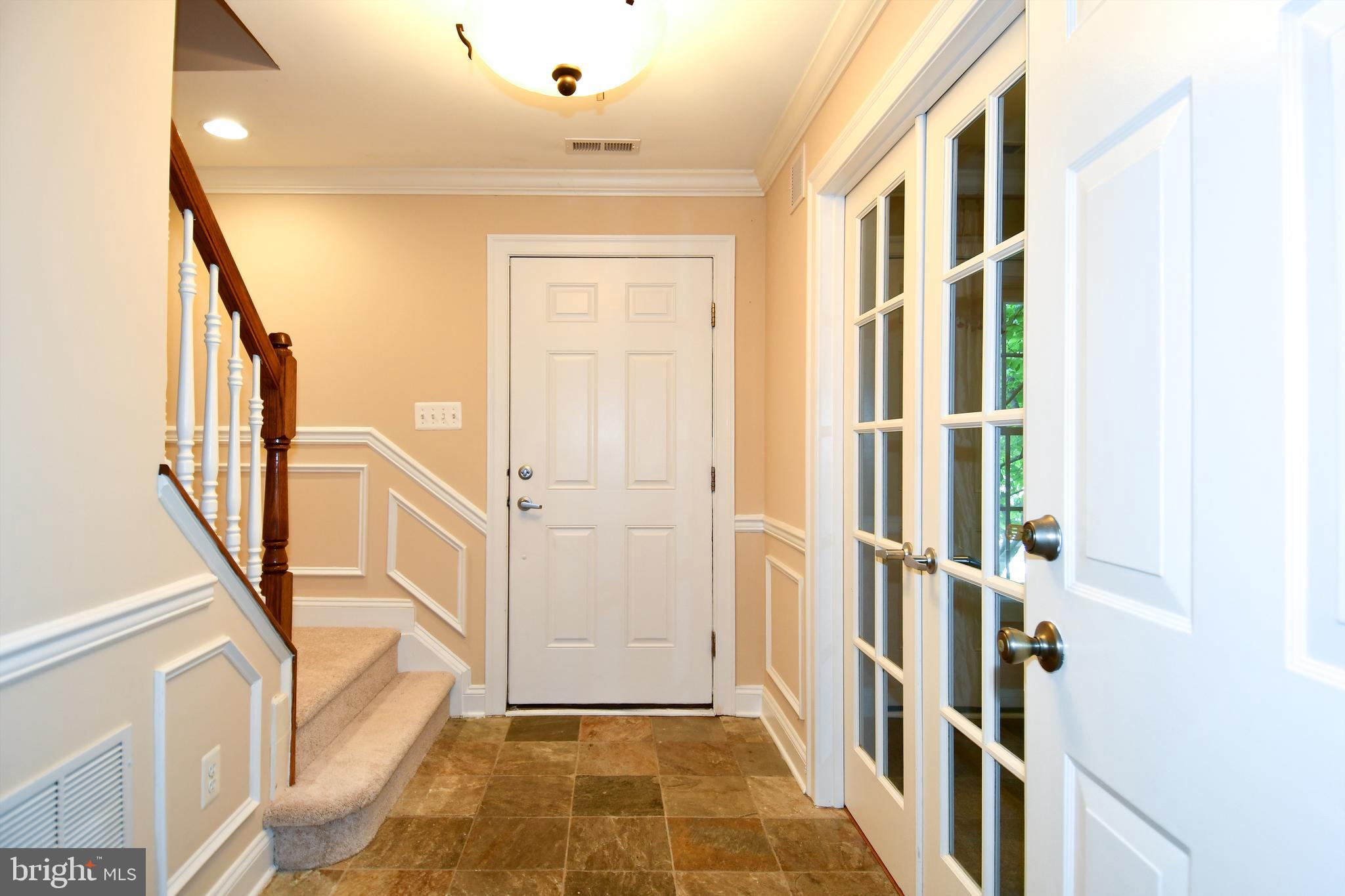 589 Cedar Spring Street Gaithersburg, MD 20877 - Photo 34 of 43 Lower Level Entrance Hall