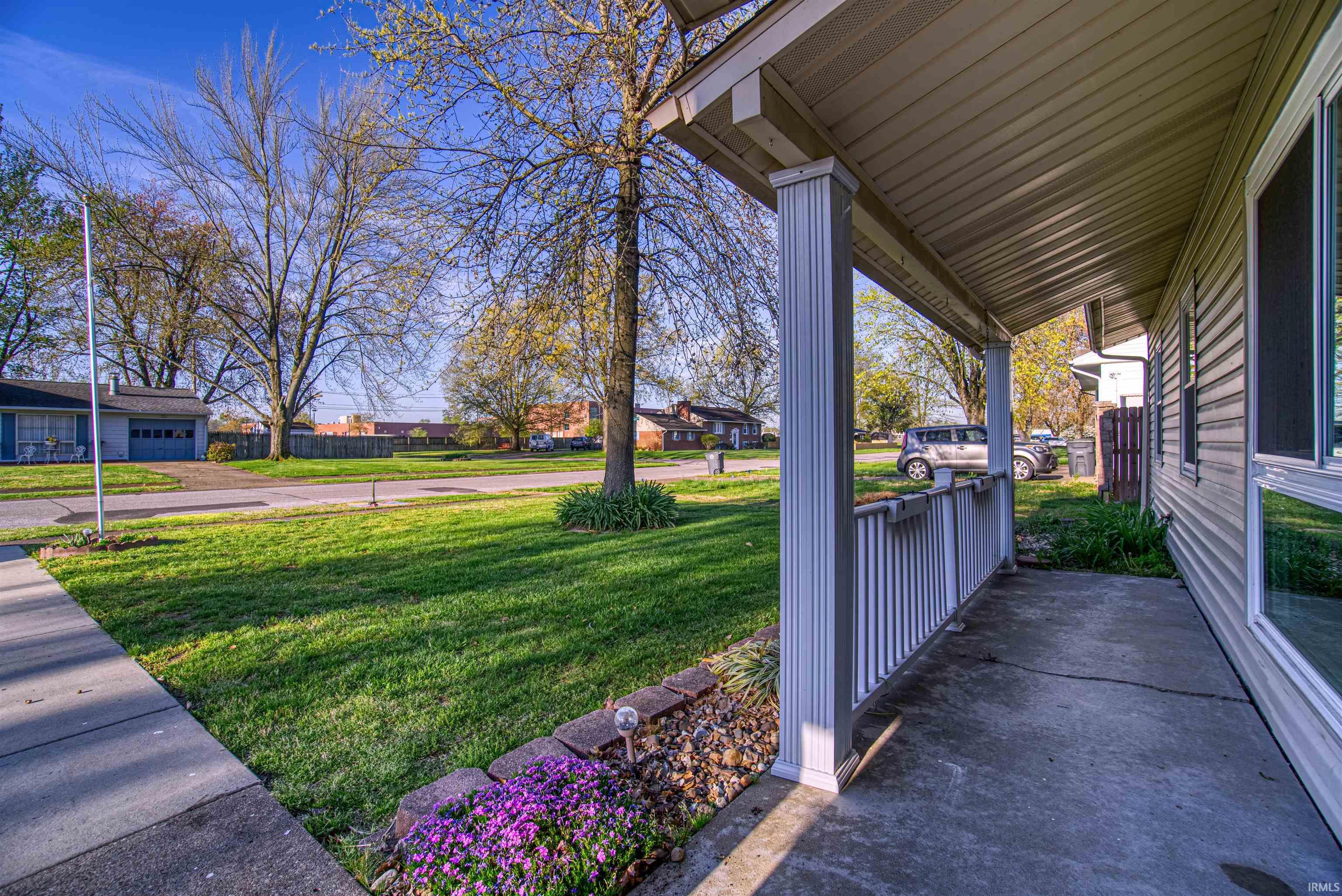 525 Sheridan Road Evansville, IN 47710 - Photo 3 of 26 Gallery Image 3