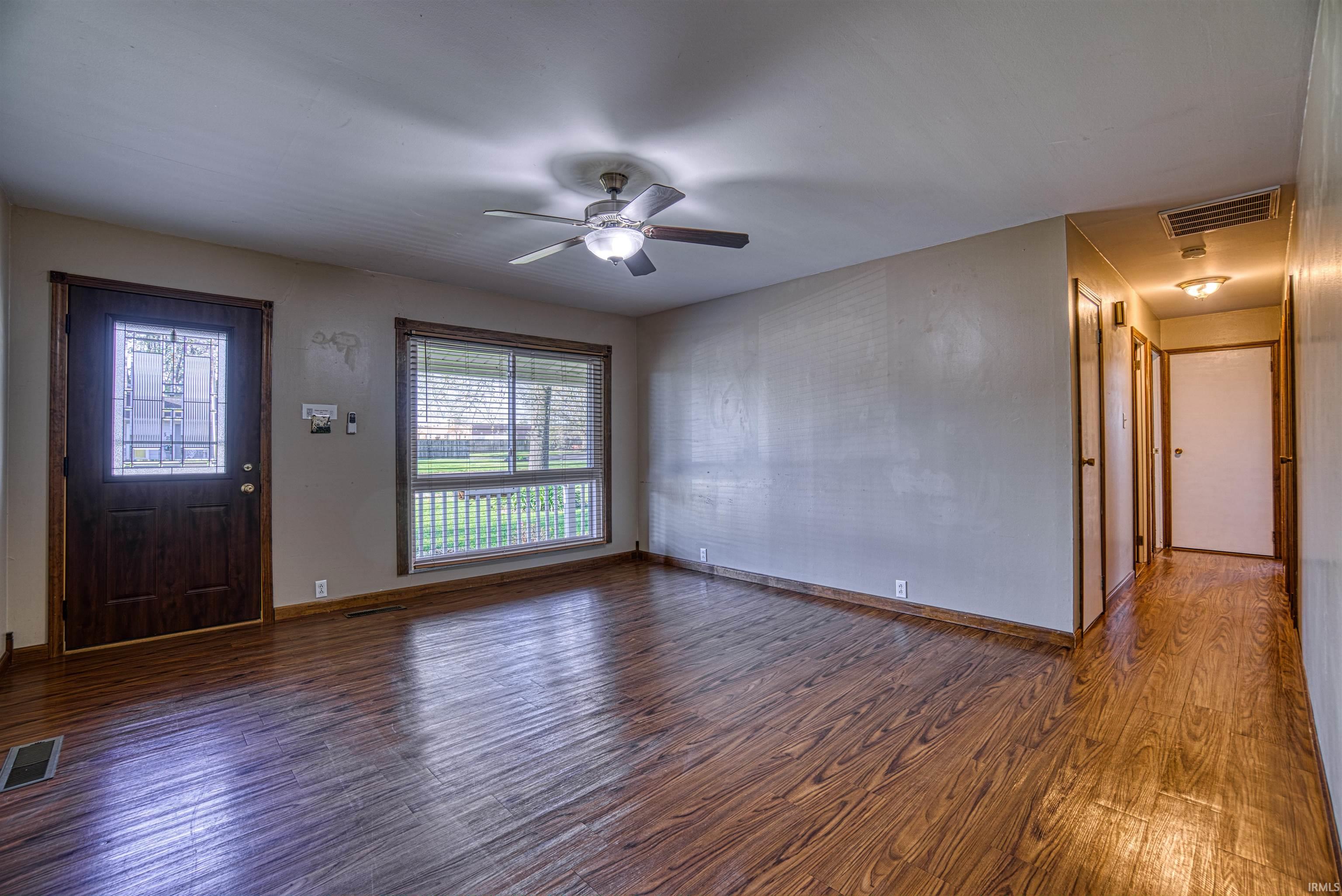 525 Sheridan Road Evansville, IN 47710 - Photo 4 of 26 Gallery Image 4