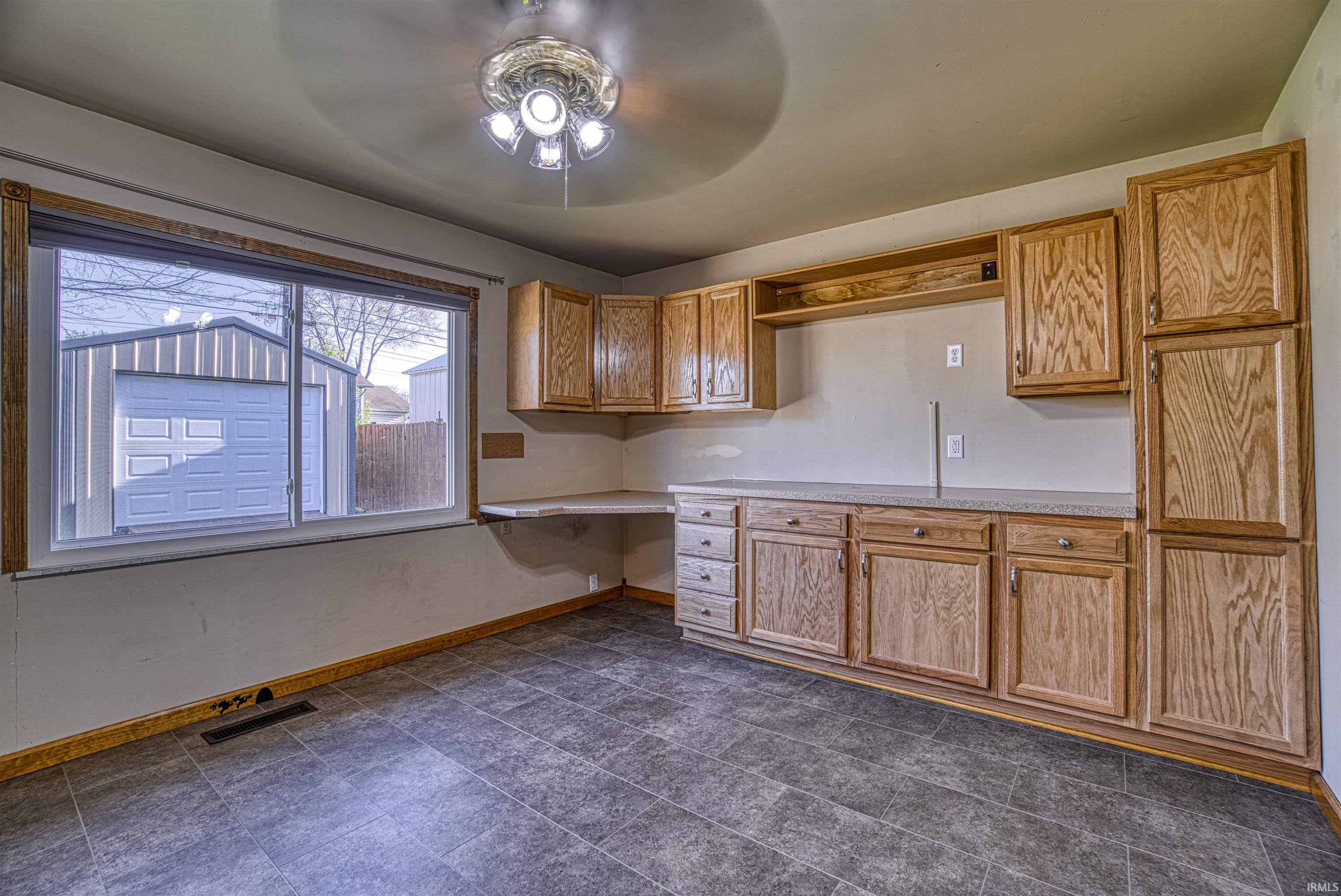 525 Sheridan Road Evansville, IN 47710 - Photo 7 of 26 Gallery Image 7
