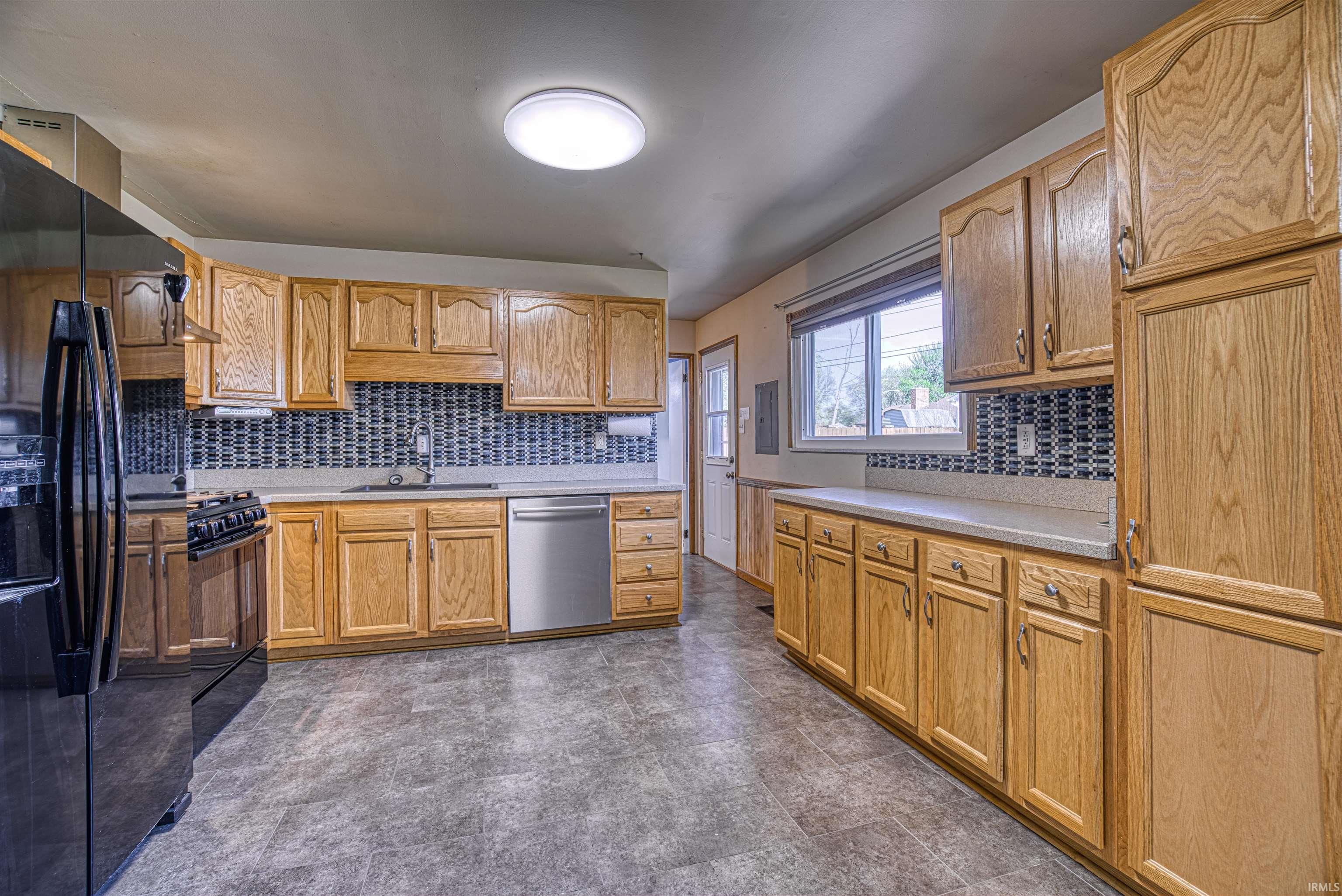 525 Sheridan Road Evansville, IN 47710 - Photo 9 of 26 Gallery Image 9