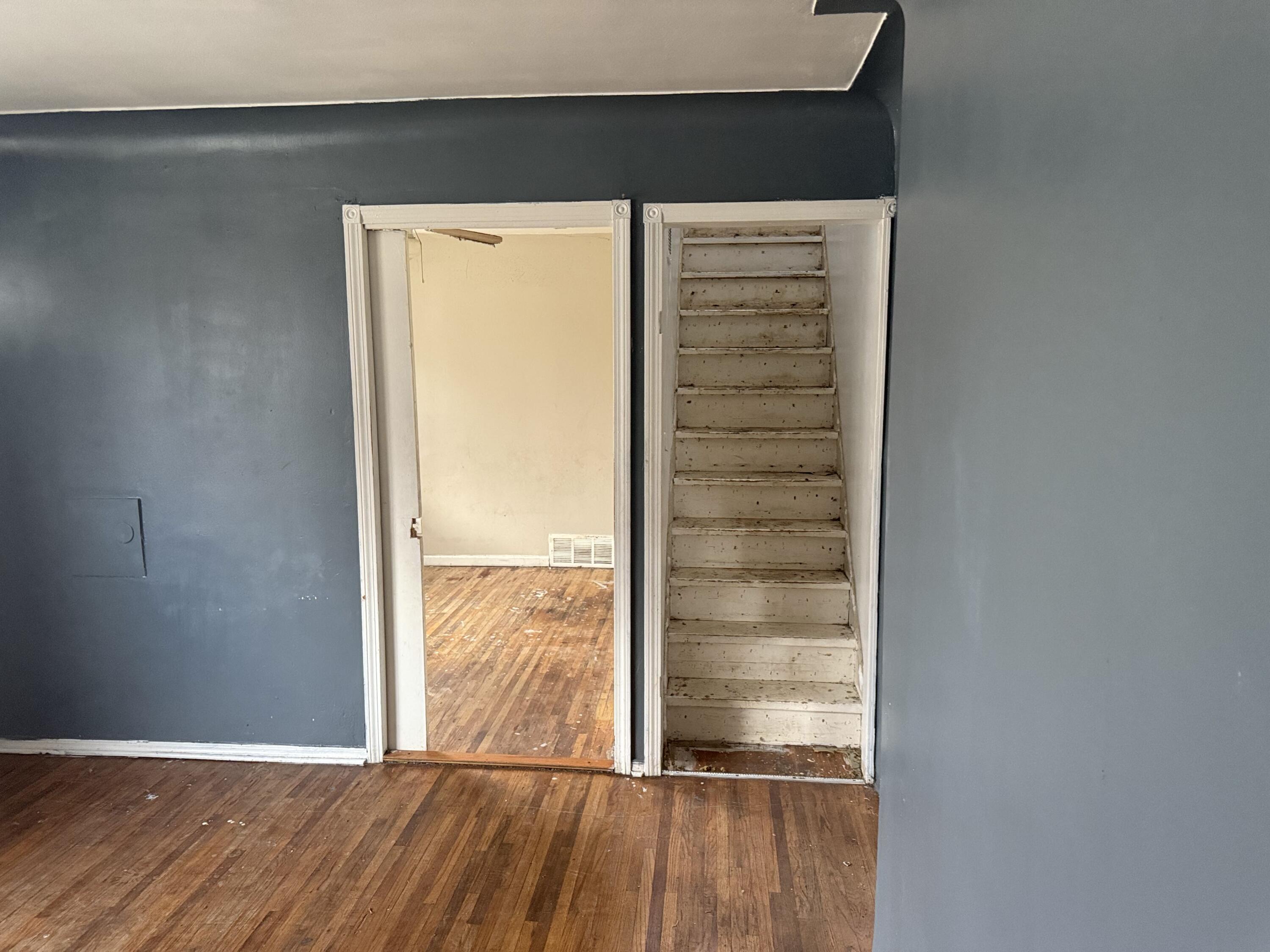 7560 Prospect Avenue Warren, MI 48091 - Photo 3 of 16 IMG_5744