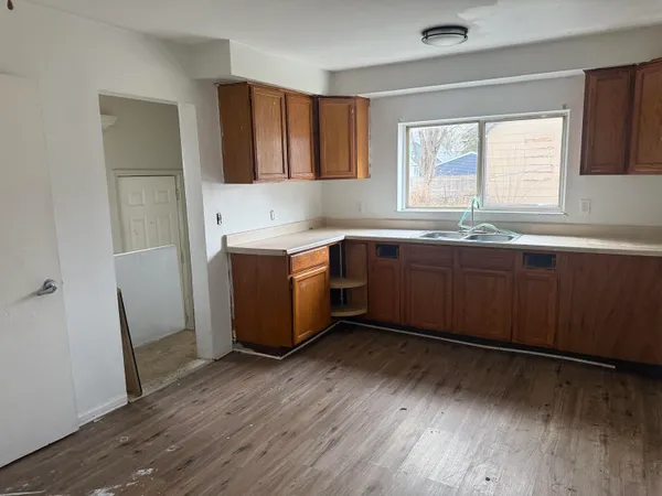 $83,000 | 7560 Prospect Avenue, Warren, MI 48091