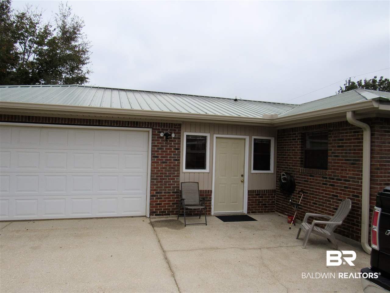 510 Ariel Avenue Foley, AL 36535 - Photo 15 of 18 Drive to 2 car garage and back bonus room