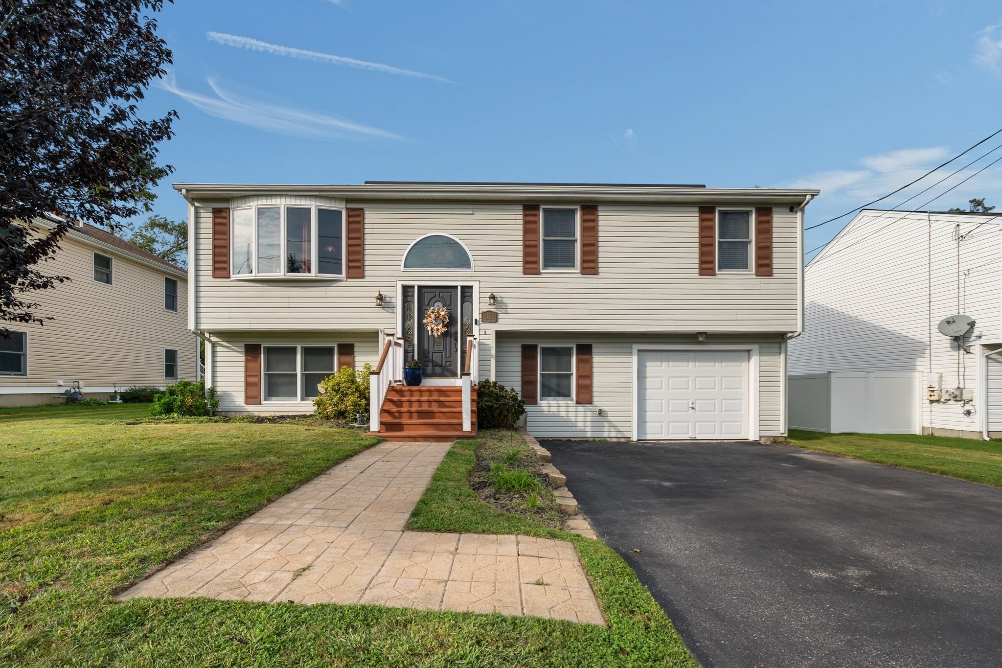 52 Family Drive Fall River, MA 02721 - Photo 1 of 42 Gallery Image 1
