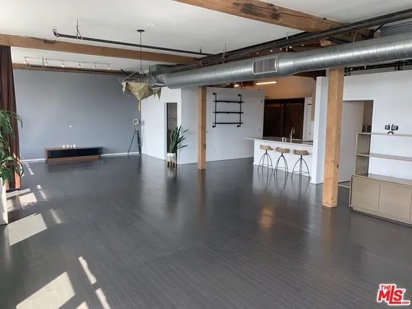 $5,660 | 530 South Hewitt Street, Unit 556, Los Angeles, CA 90013