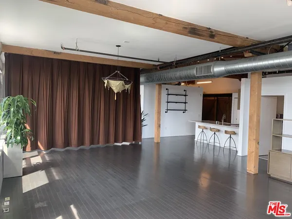 $5,660 | 530 South Hewitt Street, Unit 556, Los Angeles, CA 90013