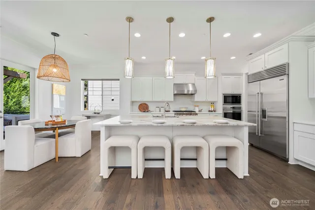 $3,830,000 | 2005 105th Avenue Northeast, Bellevue, WA 98004