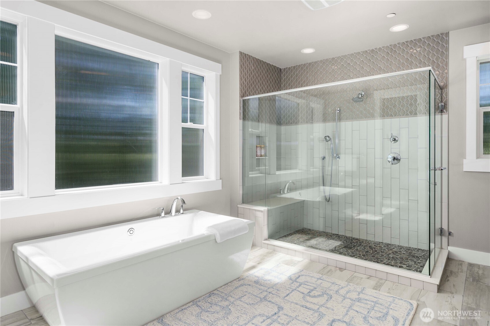 2005 105th Avenue Northeast Bellevue, WA 98004 - Photo 24 of 40