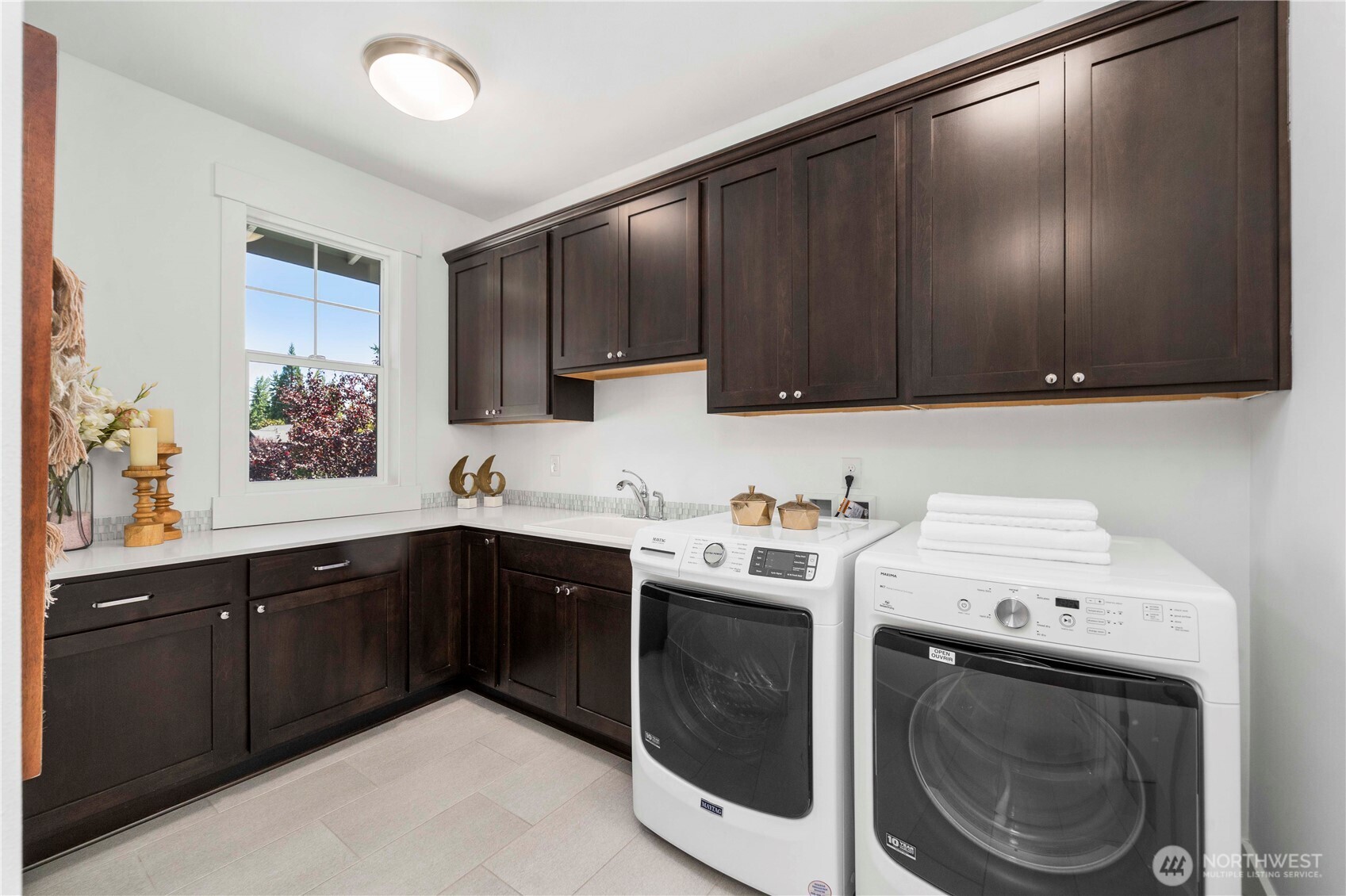 2005 105th Avenue Northeast Bellevue, WA 98004 - Photo 37 of 40