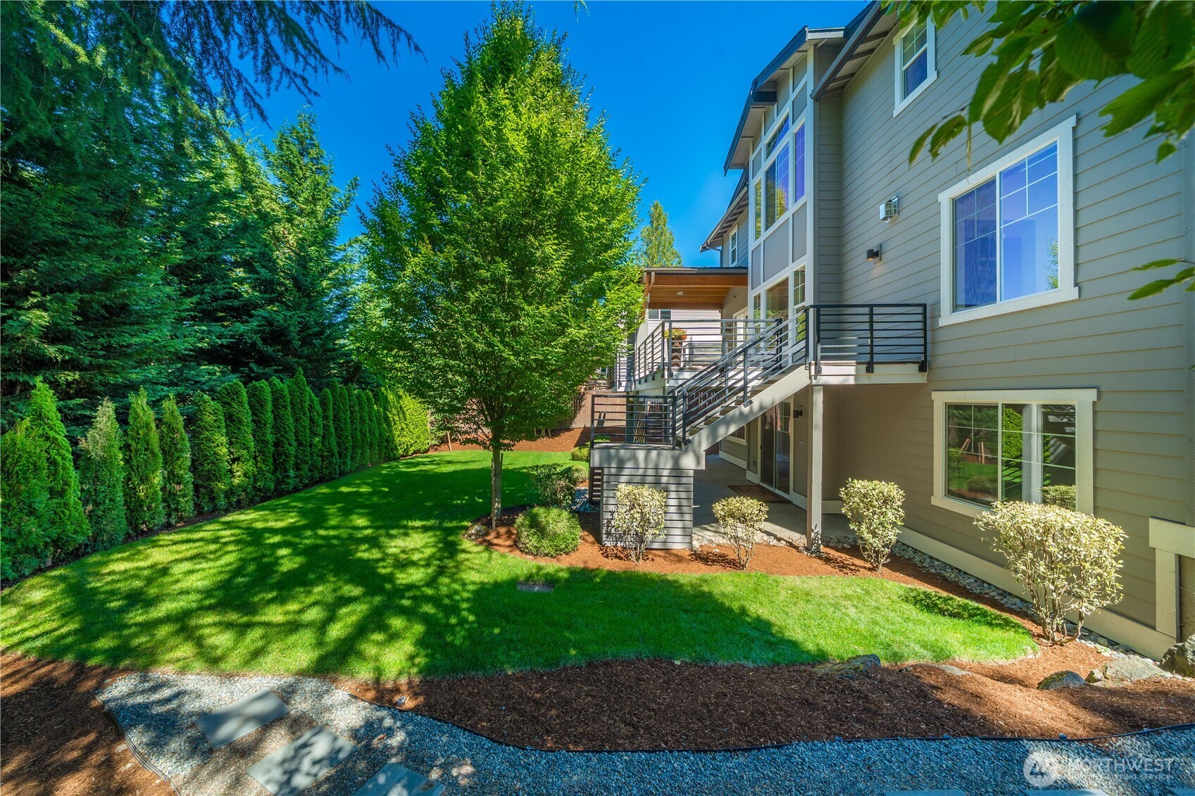 2005 105th Avenue Northeast Bellevue, WA 98004 - Photo 39 of 40