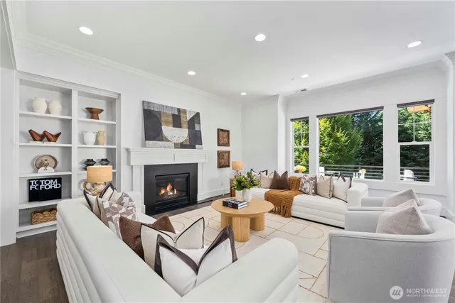 $3,830,000 | 2005 105th Avenue Northeast, Bellevue, WA 98004