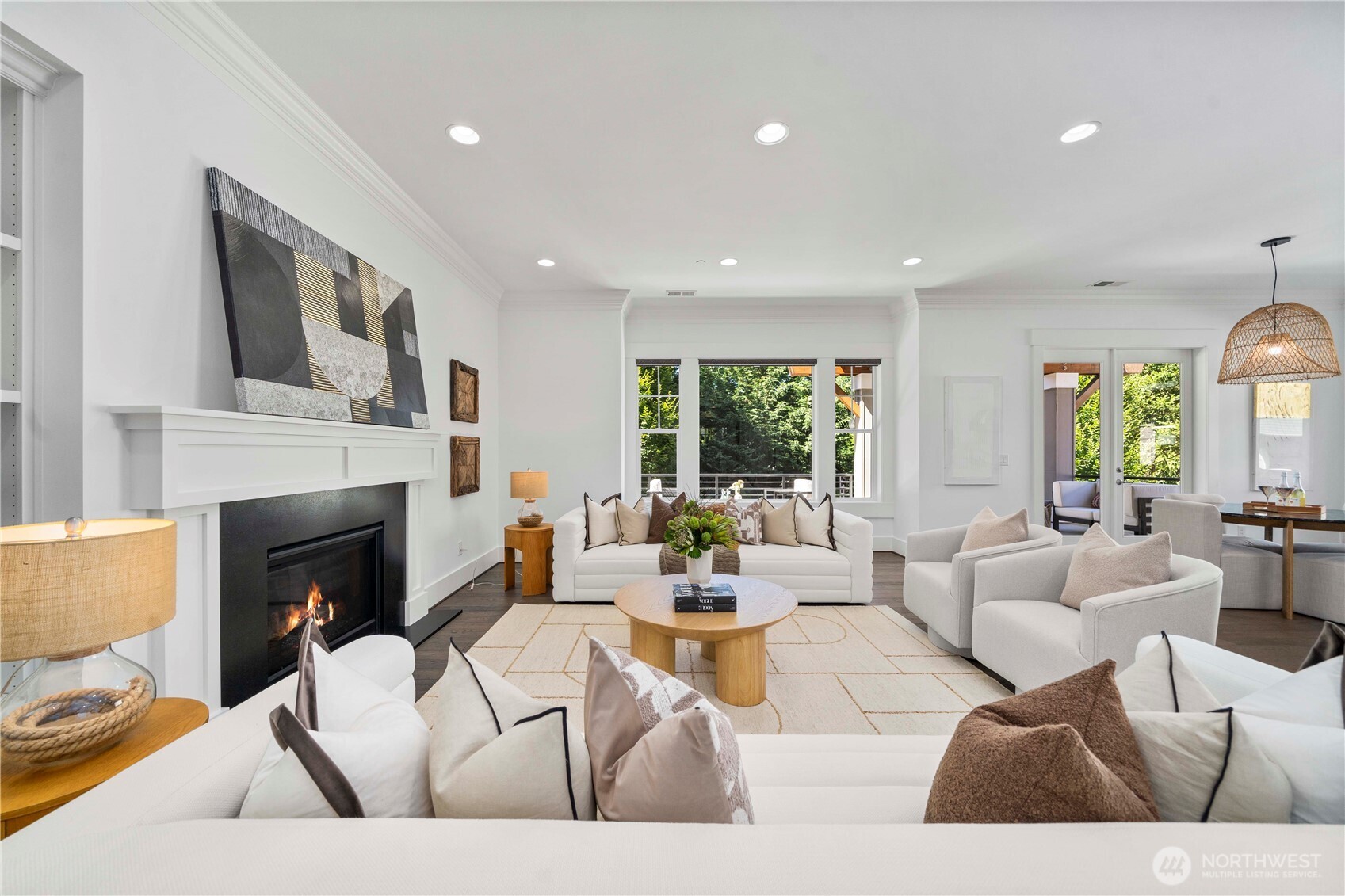 2005 105th Avenue Northeast Bellevue, WA 98004 - Photo 7 of 40