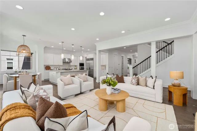 $3,830,000 | 2005 105th Avenue Northeast, Bellevue, WA 98004