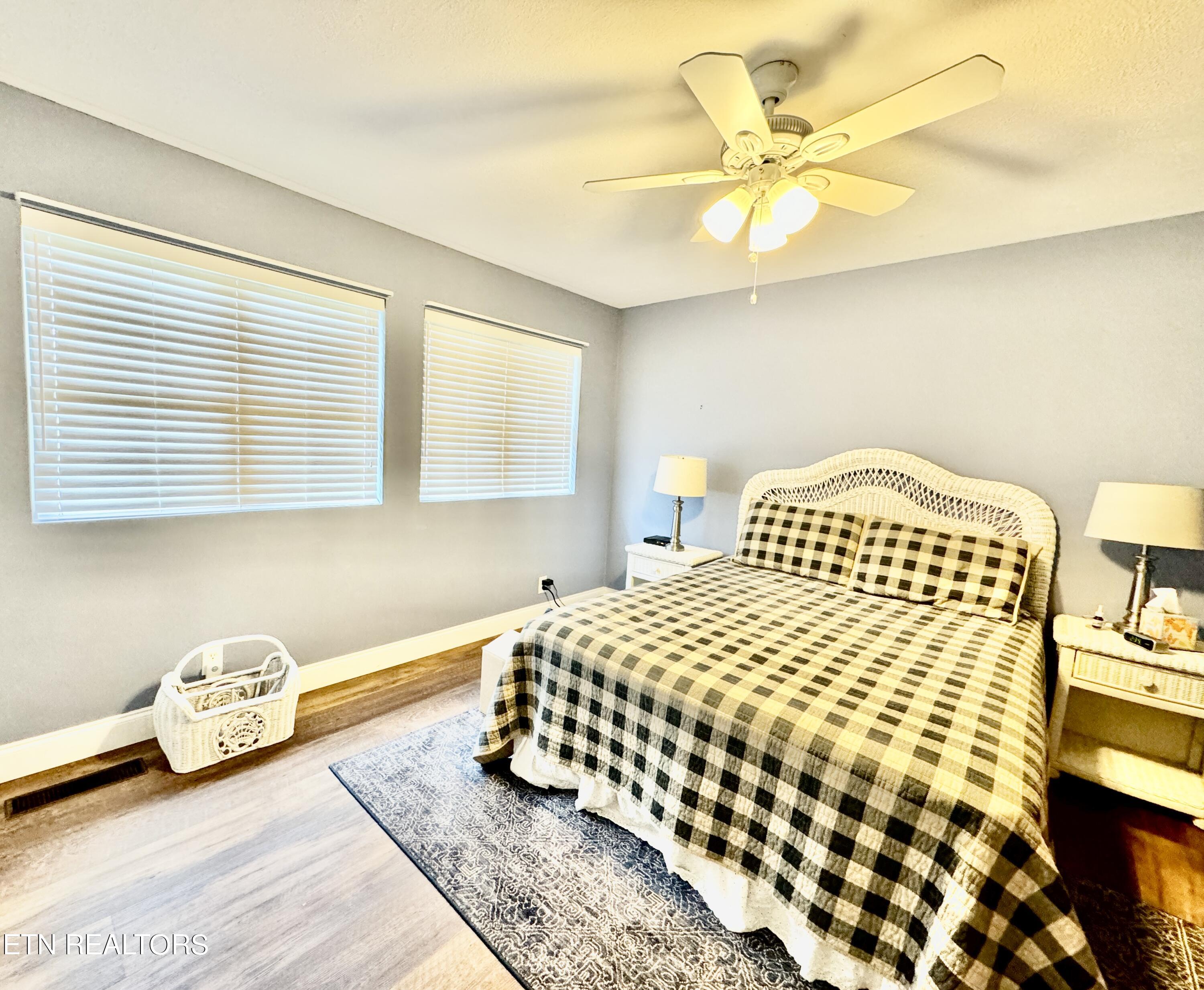 220 Pat Road Knoxville, TN 37922 - Photo 13 of 17 220 Pat Rd
