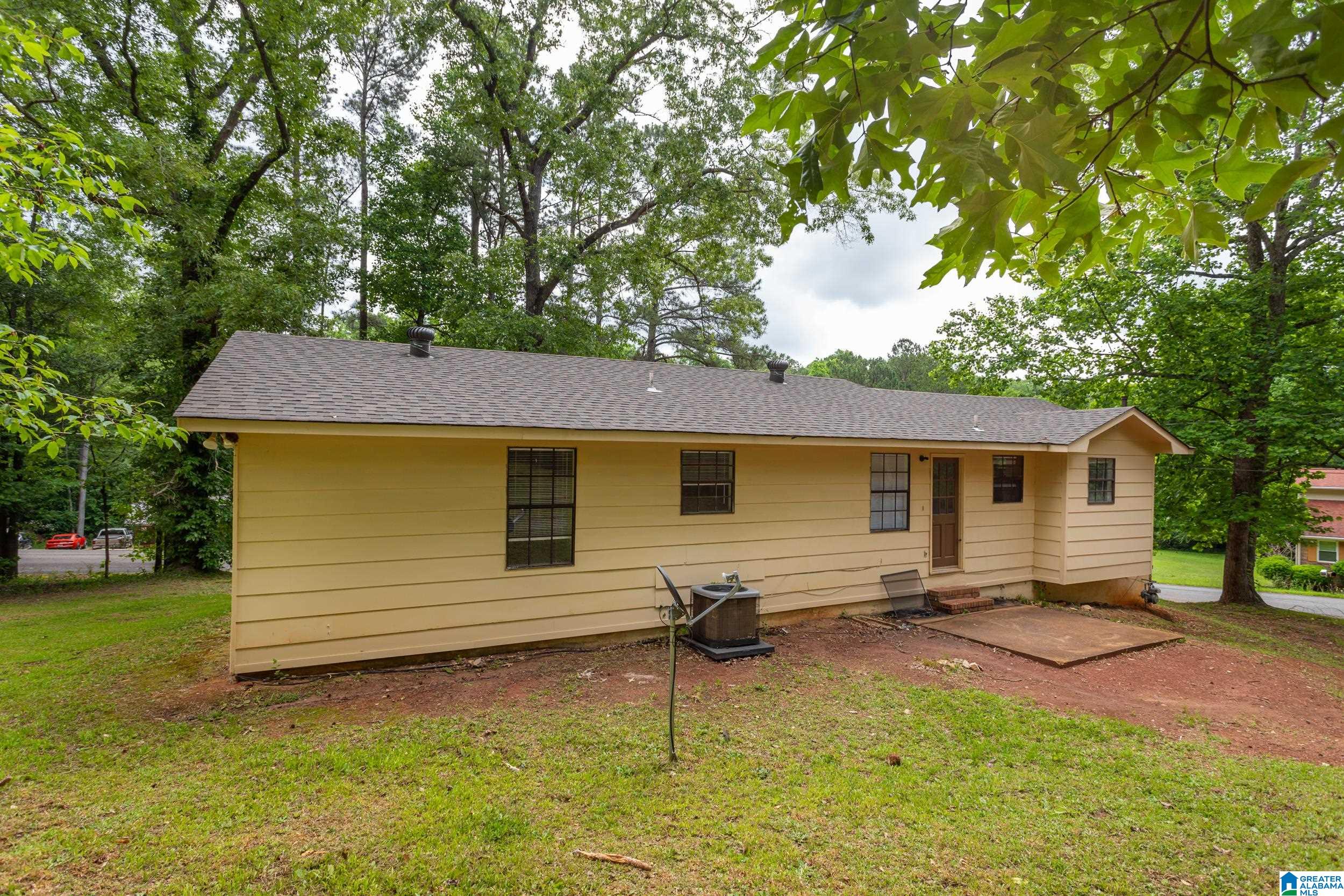 514 West 64th Street Anniston, AL 36206 - Photo 29 of 33