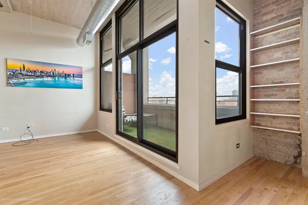 $340,000 | 900 North Kingsbury Street, Unit 780, Chicago, IL 60610