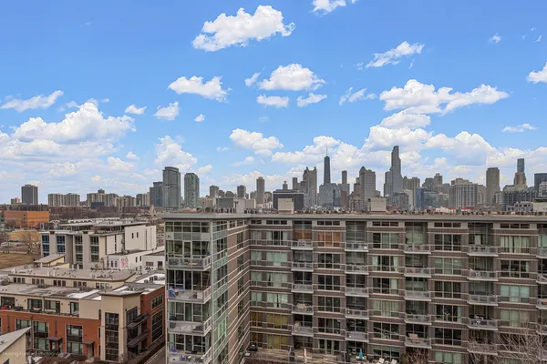 $340,000 | 900 North Kingsbury Street, Unit 780, Chicago, IL 60610