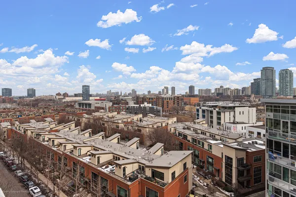 $340,000 | 900 North Kingsbury Street, Unit 780, Chicago, IL 60610